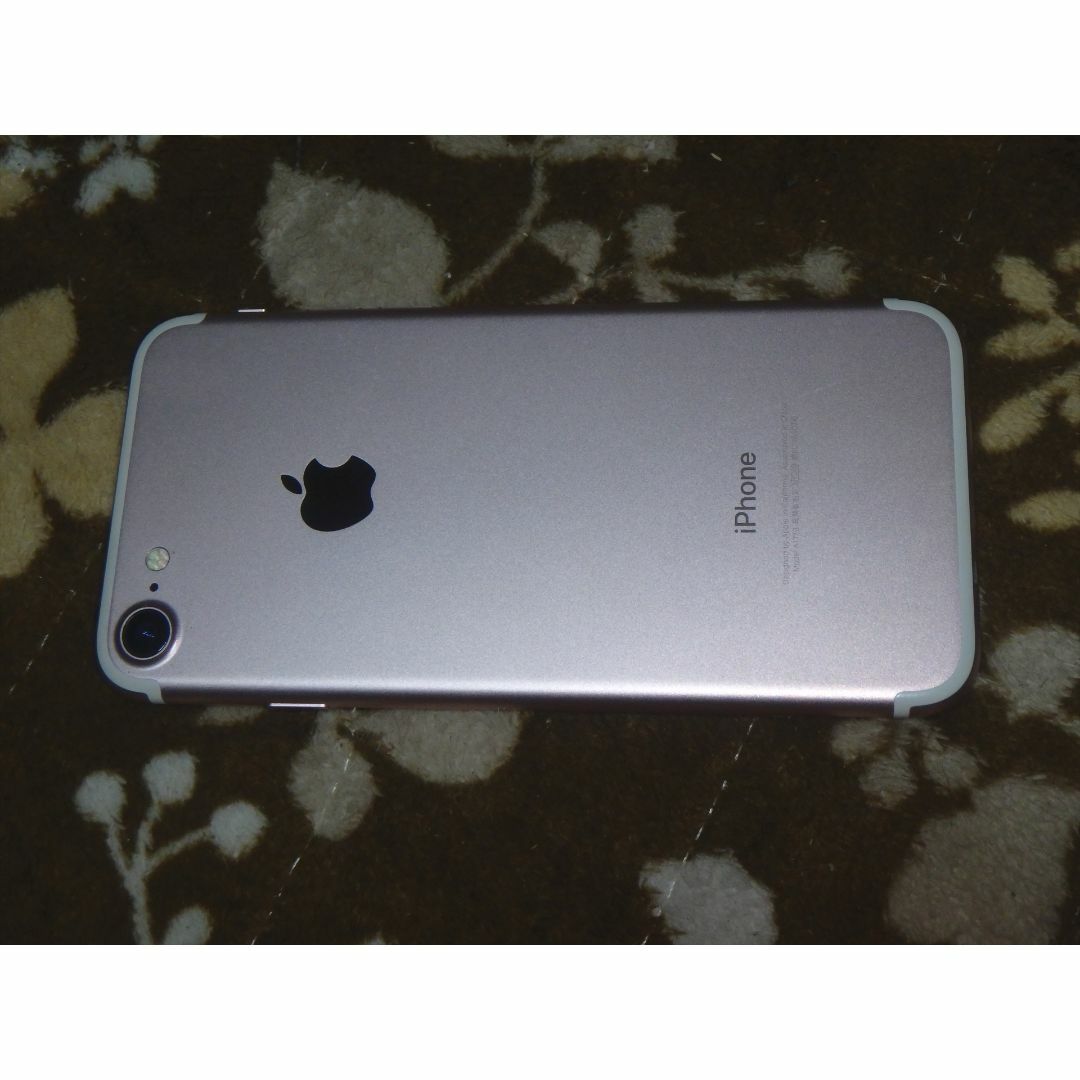 Apple(アップル)のiPhone7  A1779 スマートフォン ジャンク　C スマホ/家電/カメラのスマートフォン/携帯電話(スマートフォン本体)の商品写真