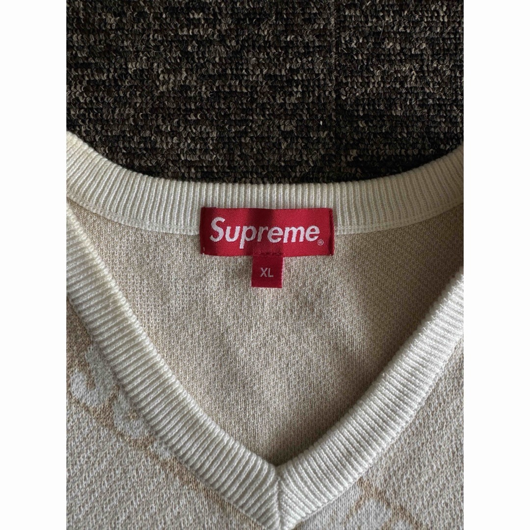 Supreme(シュプリーム)のSupreme Stripe Sweater Vest メンズのトップス(ニット/セーター)の商品写真