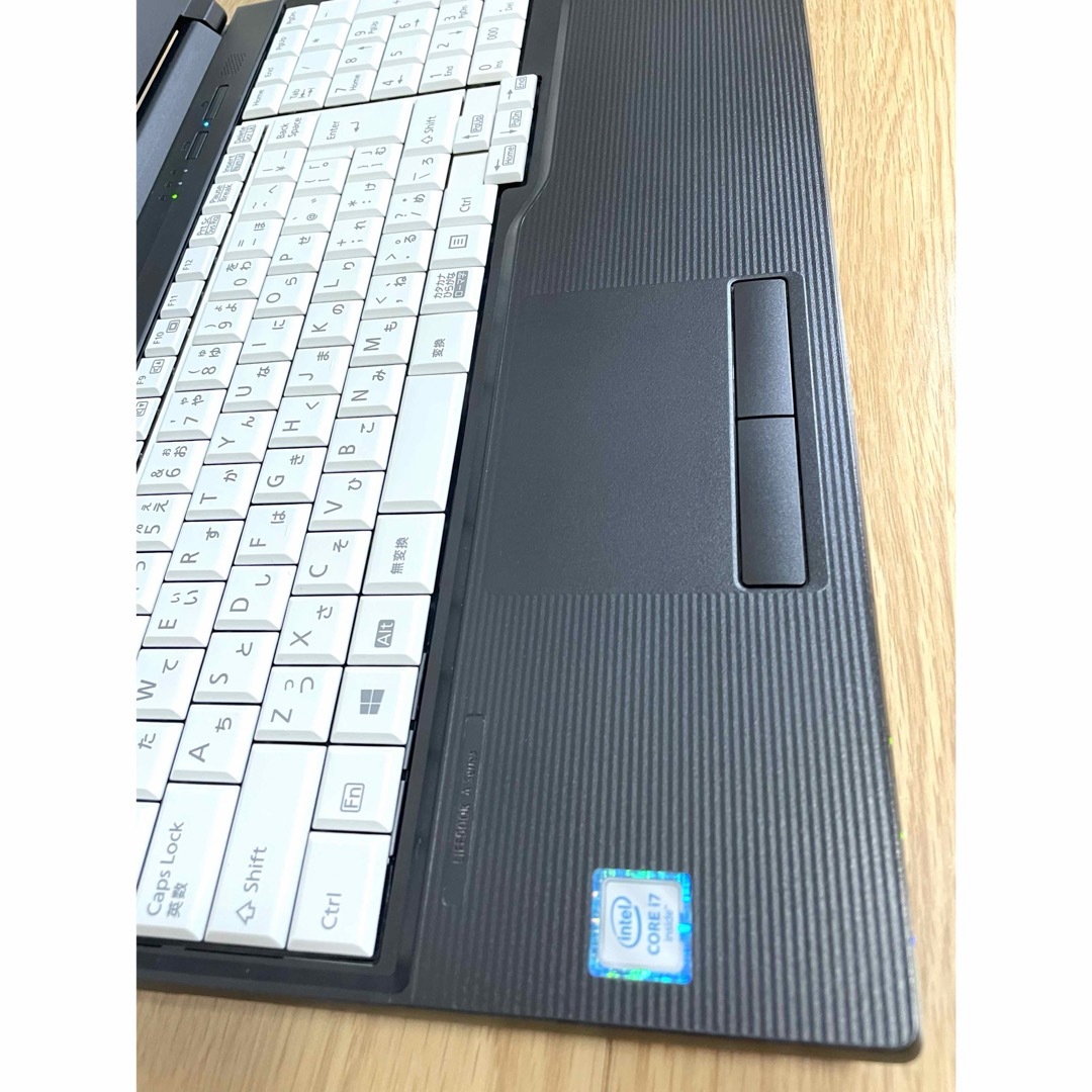 富士通(フジツウ)の【美品】FUJITSU LIFEBOOK / Core i7 SSD 256GB スマホ/家電/カメラのPC/タブレット(ノートPC)の商品写真