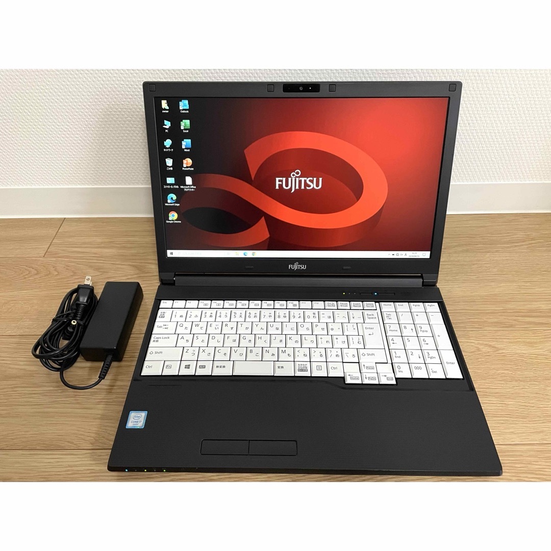 富士通(フジツウ)の【美品】FUJITSU LIFEBOOK / Core i7 SSD 256GB スマホ/家電/カメラのPC/タブレット(ノートPC)の商品写真