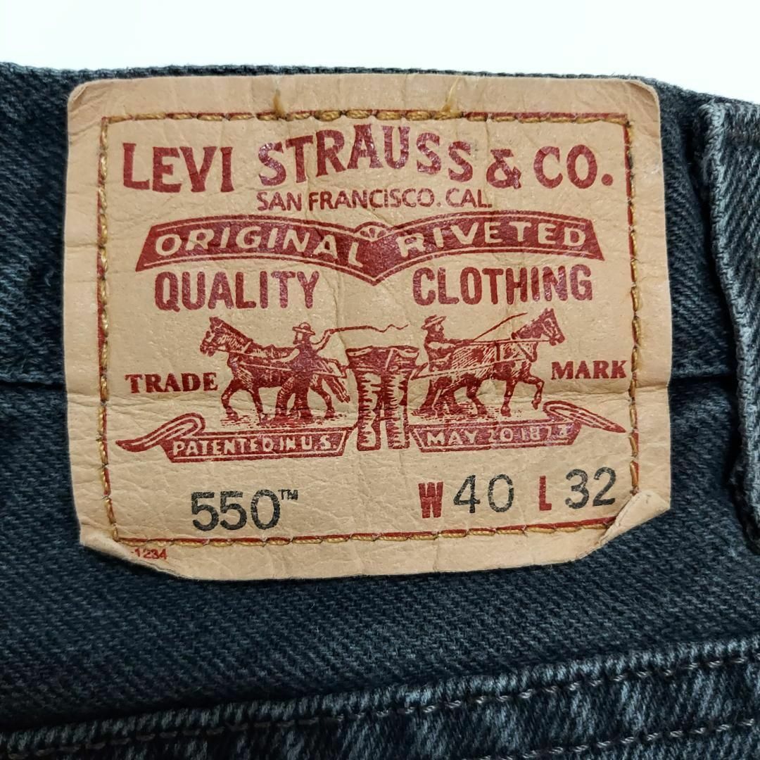 Levi's(リーバイス)のリーバイス550 Levis W40 ブラックデニム 黒 バギーパンツ 9064 メンズのパンツ(デニム/ジーンズ)の商品写真