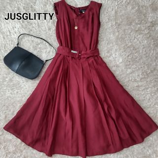 JUSGLITTY - ジャスグリッティ ベルト付 サテン調 ワンピース ノースリーブ ワインレッド