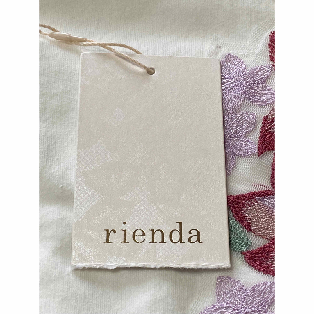 rienda(リエンダ)のrienda♡⃛リバーシブル 花柄 刺繍ノーカラースウェット ジップ ブルゾン レディースのトップス(トレーナー/スウェット)の商品写真