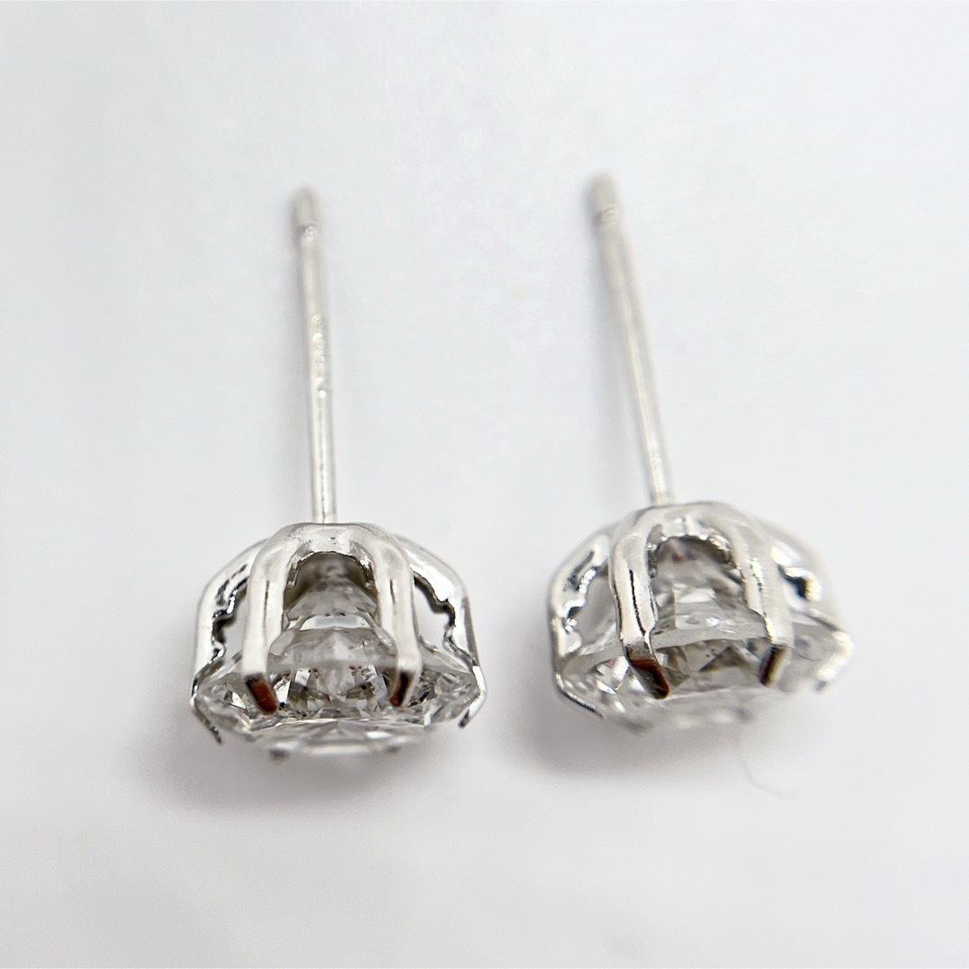 天然ダイヤモンド 両耳2.7ct  pt900   ピアス レディースのアクセサリー(ピアス)の商品写真