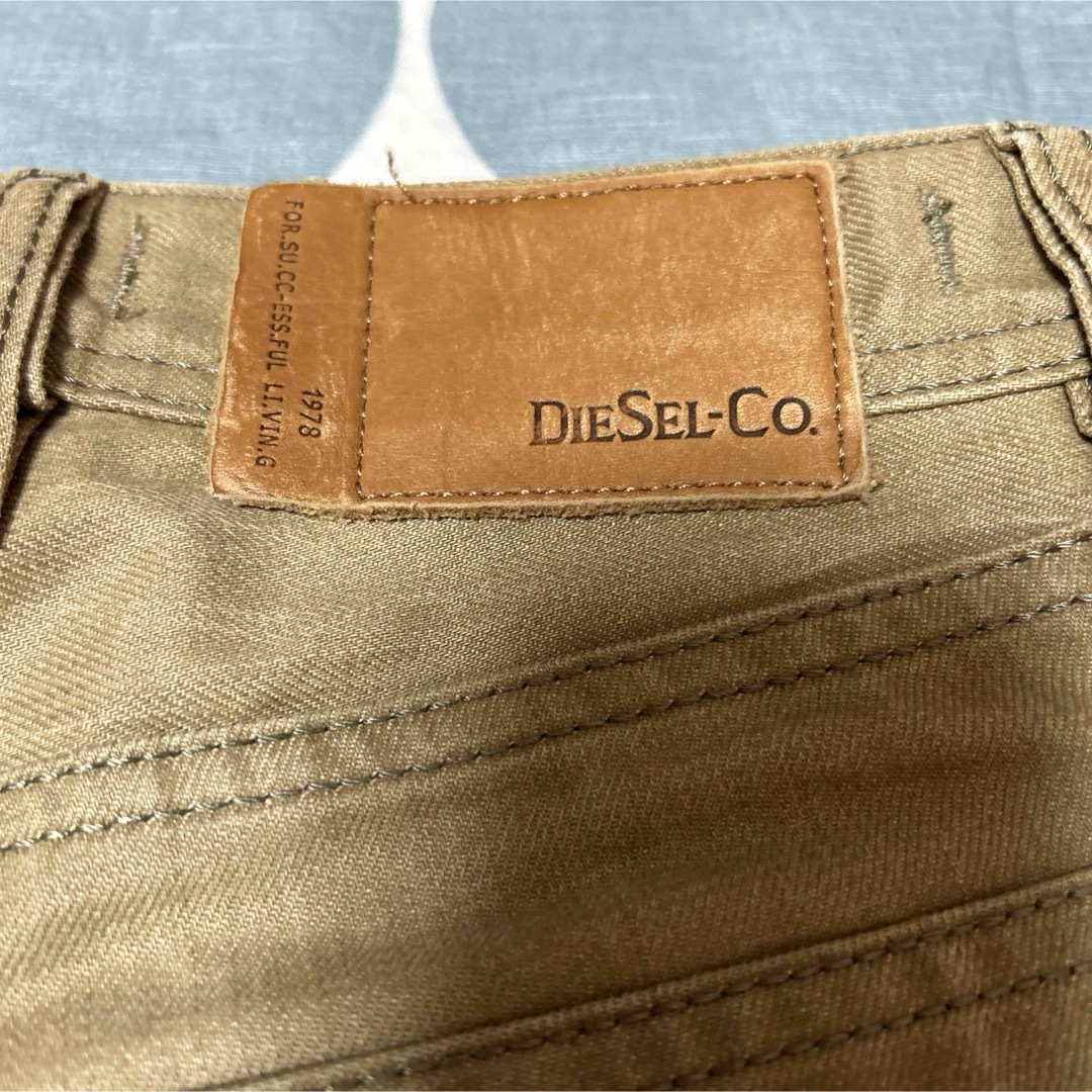 DIESEL(ディーゼル)の⭐︎未使用品⭐︎ディーゼル　レギュラー　ストレート/サイズ26 メンズのパンツ(その他)の商品写真