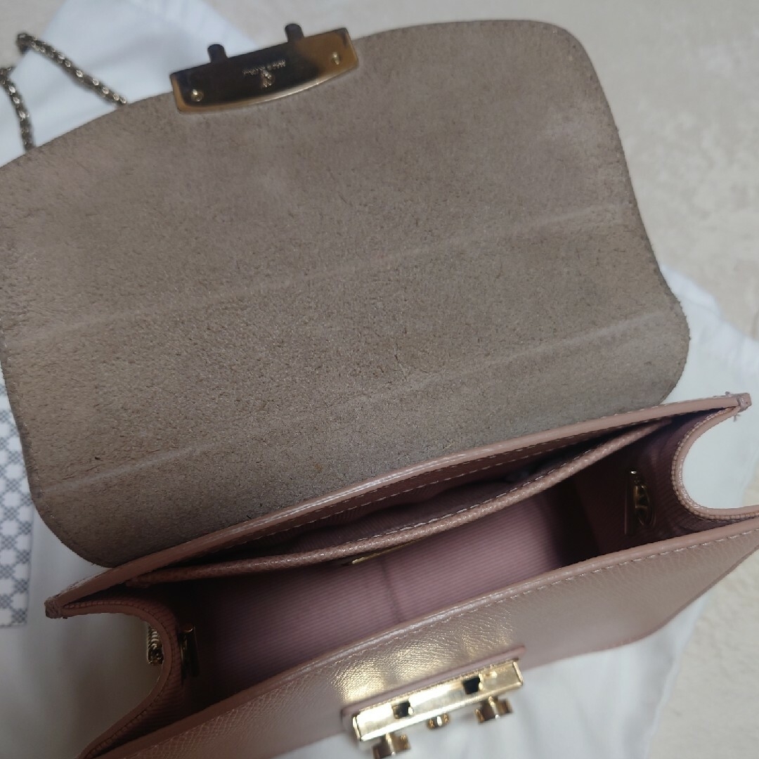 Furla(フルラ)のFURLA　メトロポリス　ムーンストーン　ピンク レディースのバッグ(ショルダーバッグ)の商品写真