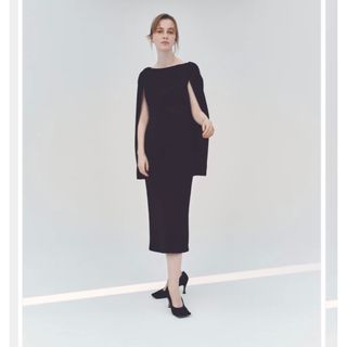 Narrow line Cape Dress laubeblanc ワンピース(その他)