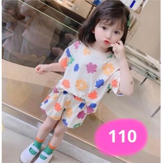 子供服 韓国子供服 上下セット ホワイト 花柄 セットアップ 女の子(Tシャツ/カットソー)