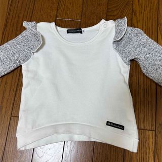 ベベ(BeBe)のbebe トップス(Tシャツ/カットソー)