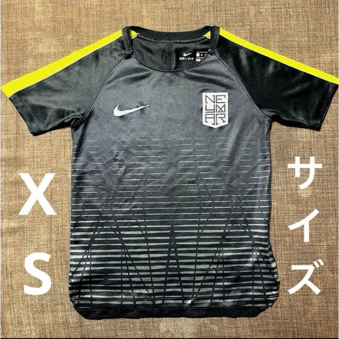 NIKE(ナイキ)のNIKE ナイキ  ネイマール  サッカー　練習着　サイズXS スポーツ/アウトドアのサッカー/フットサル(ウェア)の商品写真