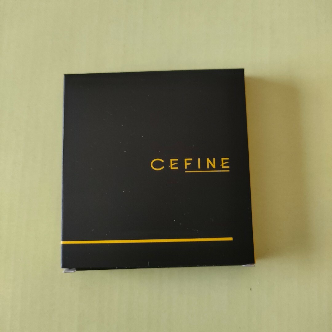 CEFINE(セフィーヌ)のセフィーヌ　シルクウエットパウダー コスメ/美容のベースメイク/化粧品(ファンデーション)の商品写真