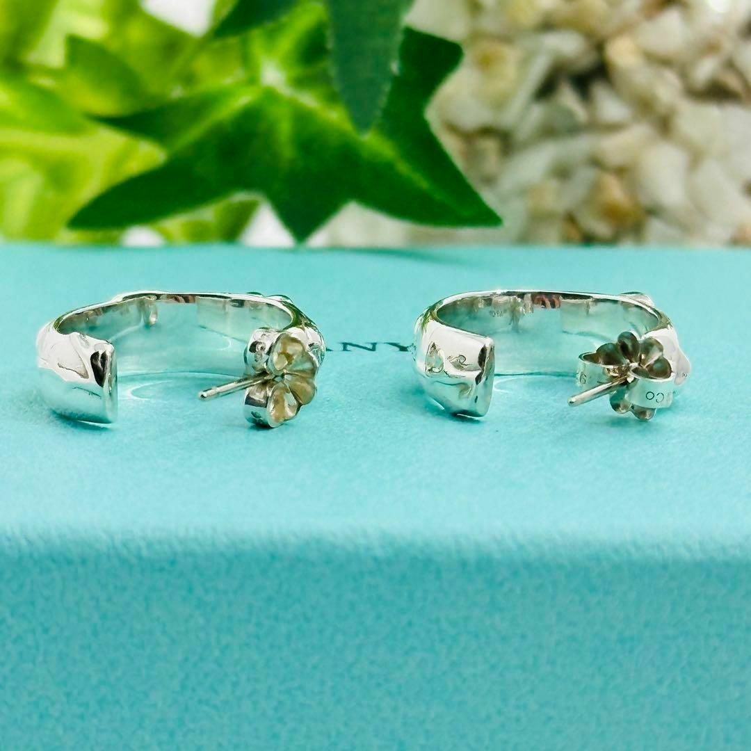 Tiffany & Co.(ティファニー)のティファニー　Tiffany ピアス　両耳　フープ　フラワー　花　ハイビスカス レディースのアクセサリー(ピアス)の商品写真