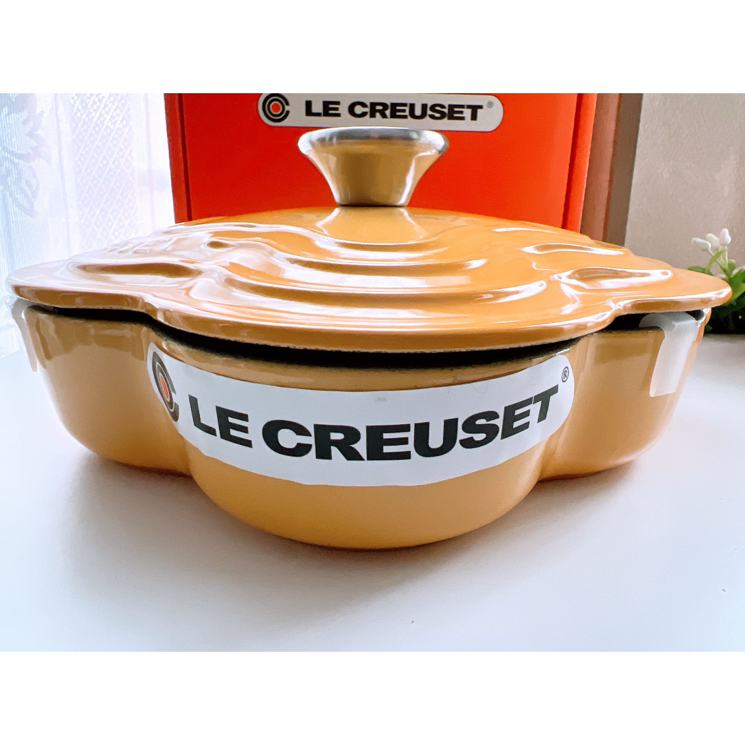 LE CREUSET(ルクルーゼ)の【LE CREUSET】ル・クルーゼ プレート フルール フラワー 鍋 ２０cm インテリア/住まい/日用品のキッチン/食器(鍋/フライパン)の商品写真