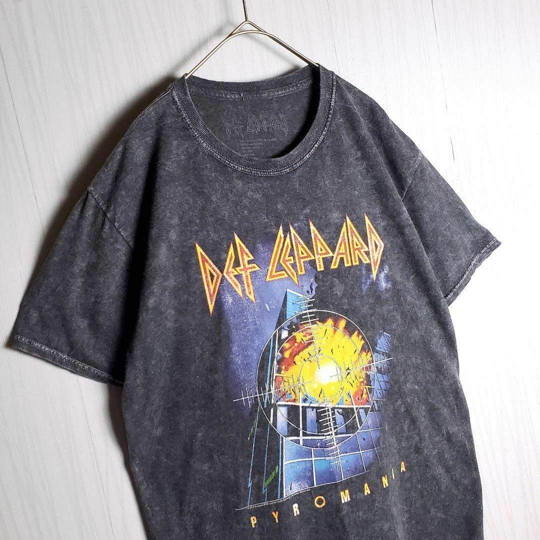 VINTAGE(ヴィンテージ)のバンドTシャツ 音楽 半袖 ビッグプリント デフレパード M  ブラック 古着 メンズのトップス(Tシャツ/カットソー(半袖/袖なし))の商品写真