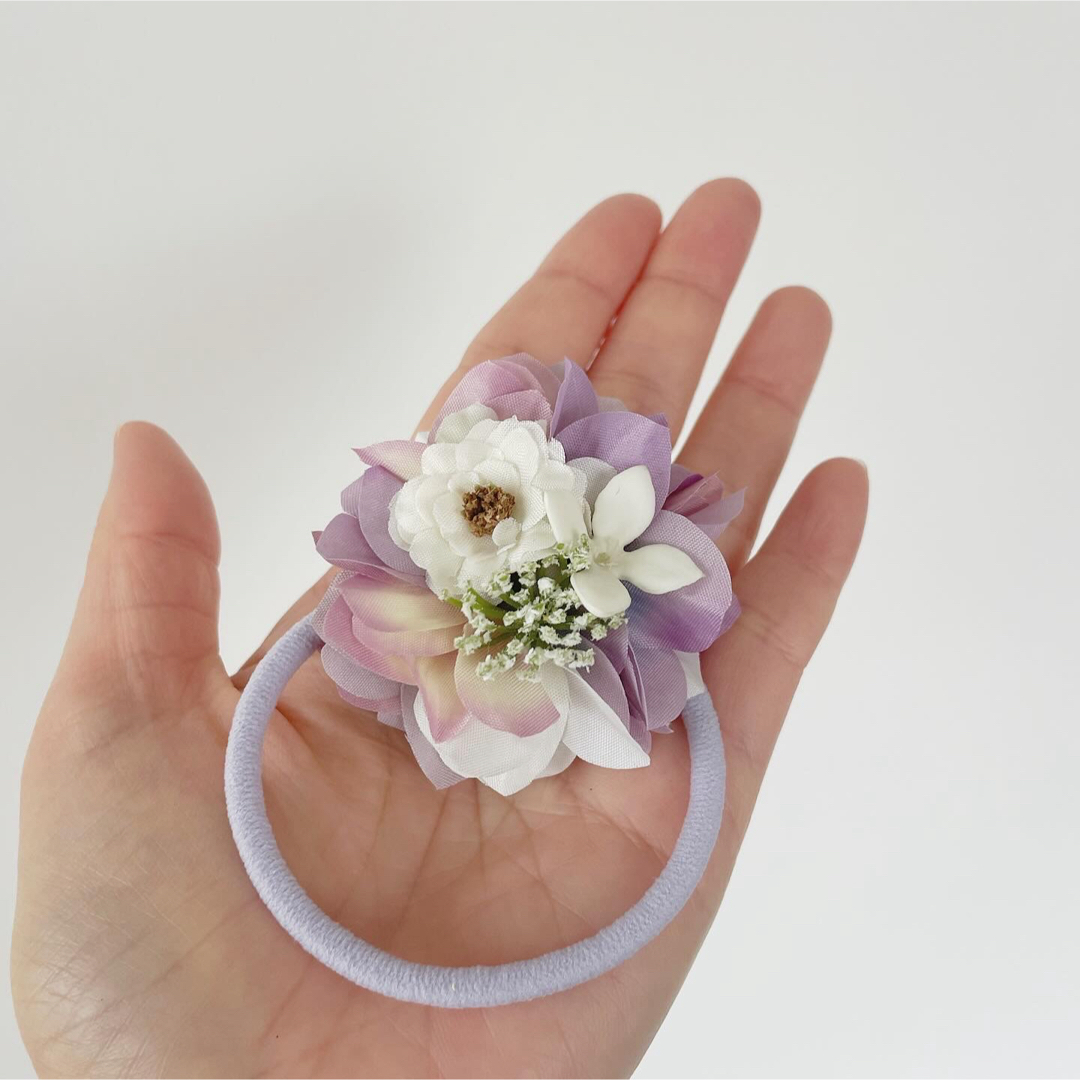 女の子の大好きをぎゅっと詰め込んだお花のヘアゴム  ハンドメイドのアクセサリー(ヘアアクセサリー)の商品写真