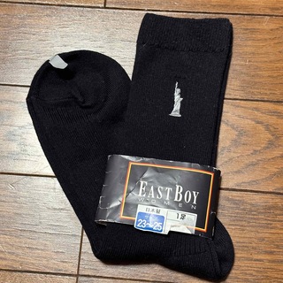 EASTBOY - EAST BOY 23-25センチ ソックス 靴下 シルバー ロゴ 紺 ネイビー