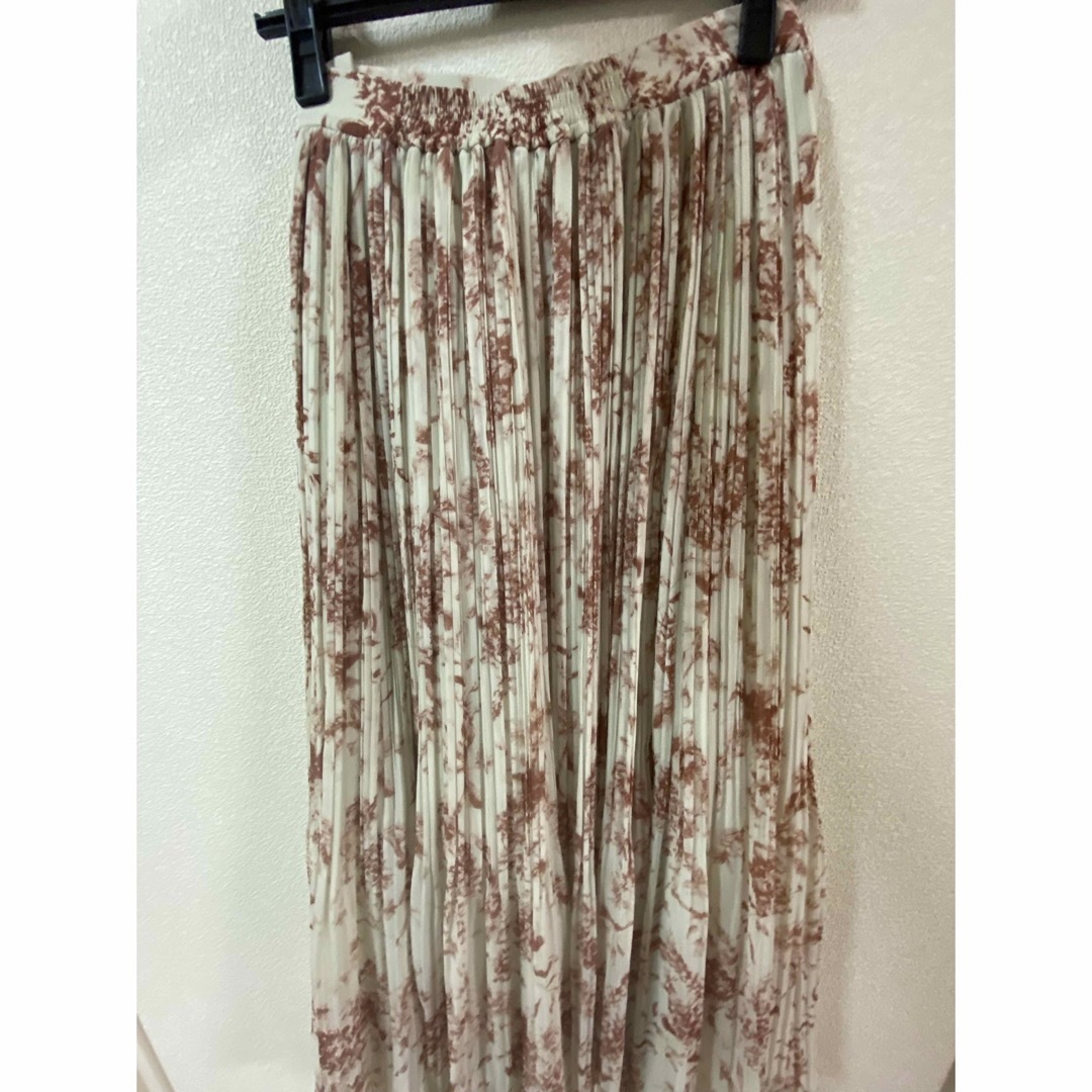 herlipto  Pleated Chiffon Long Skirt　 レディースのスカート(ロングスカート)の商品写真