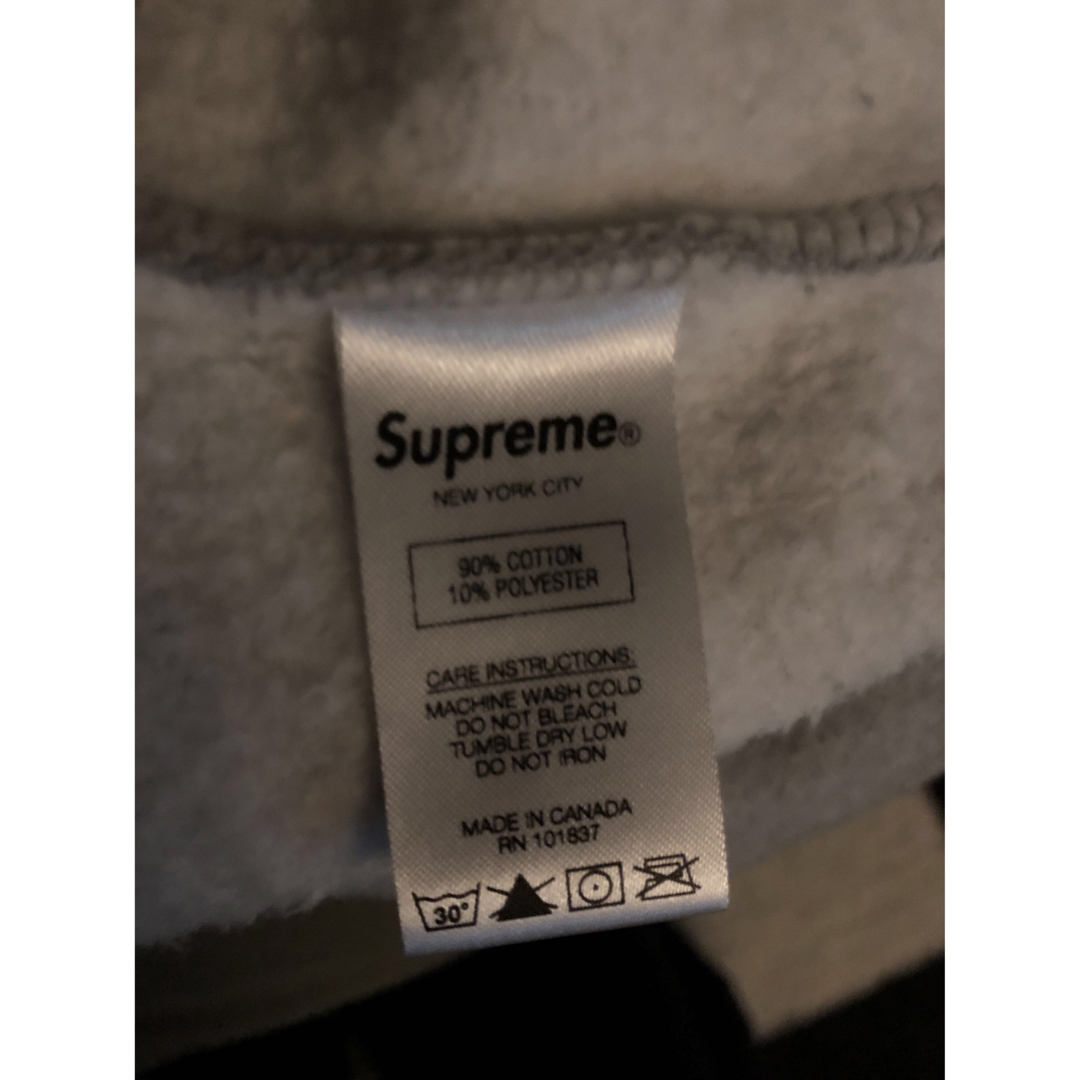 Supreme(シュプリーム)のsupreme Tag Logo Hooded Sweatshirt メンズのトップス(パーカー)の商品写真