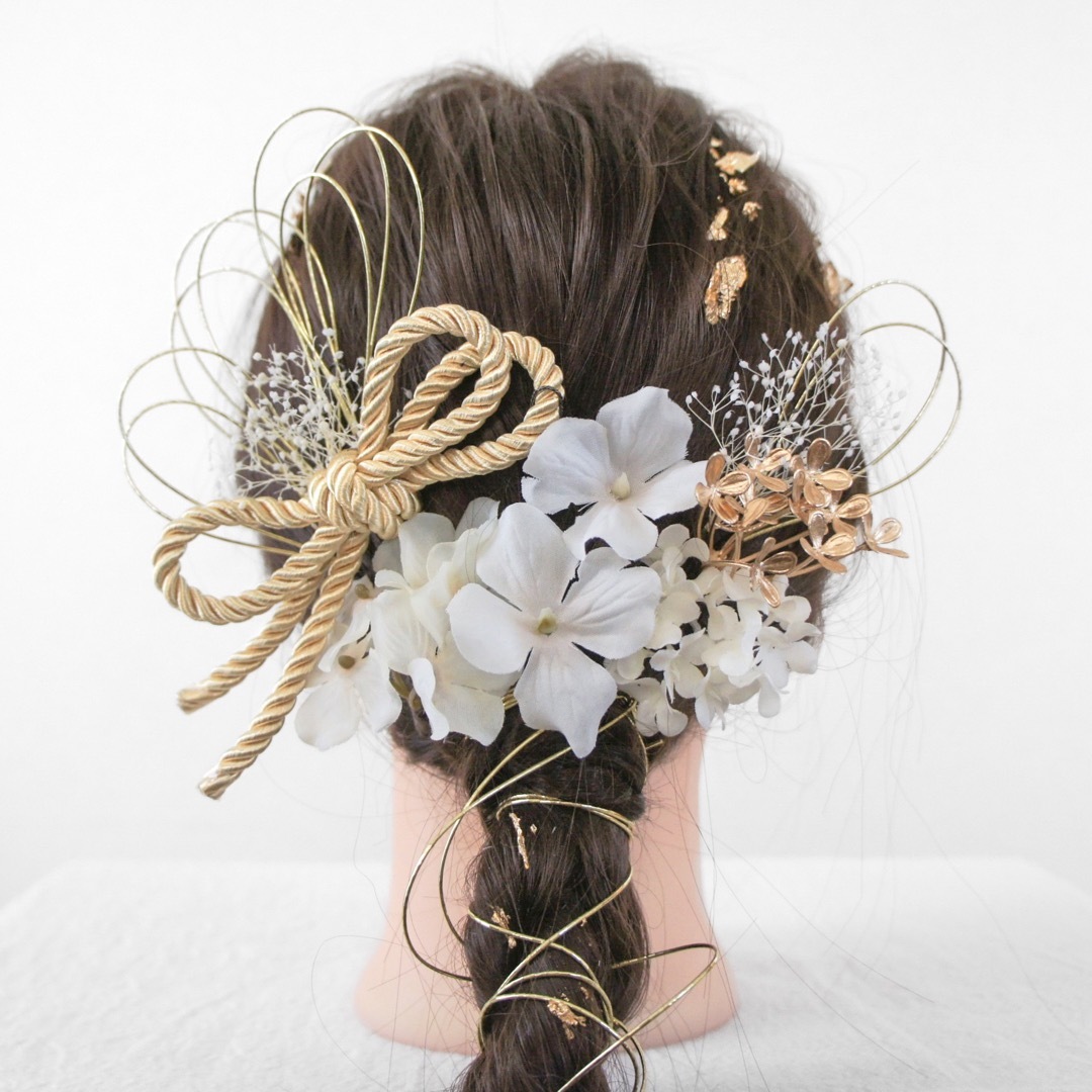 髪飾り　卒業式　成人式　金箔　水引　ゴールド　白　リボン　ドライフラワー　造花 レディースのヘアアクセサリー(その他)の商品写真