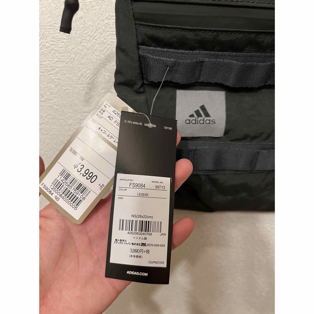 adidas(アディダス)のadidas アディダス ショルダー バッグ 4CMTE TYO SAC レディースのバッグ(ショルダーバッグ)の商品写真