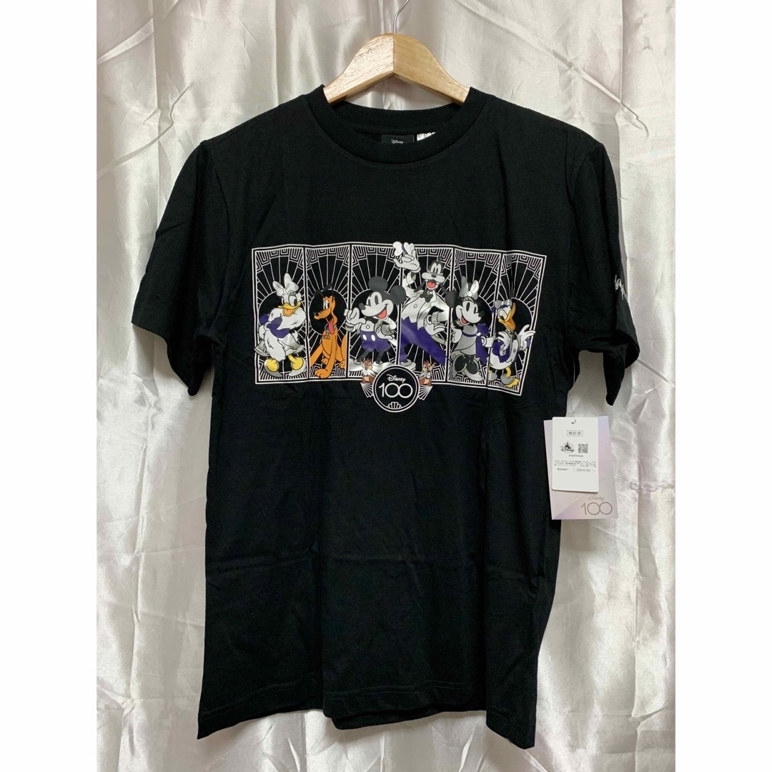 Disney(ディズニー)の【新品タグ付き】ディズニー100 半袖Tシャツ レディースのトップス(Tシャツ(半袖/袖なし))の商品写真