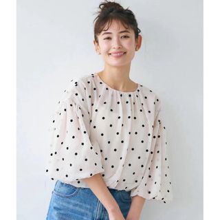 カナ様専用ohga GATHER BLOUSE ギャザーブラウス ホワイトの通販 by カナ様専用ohga GATHER BLOUSE ギャザーブラウス ホワイトの通販 by