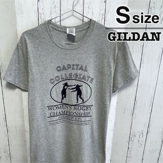 ギルタン(GILDAN)のUSA古着　GILDAN　Tシャツ　S　グレー　プリント　ラグビー　クルーネック(Tシャツ/カットソー(半袖/袖なし))