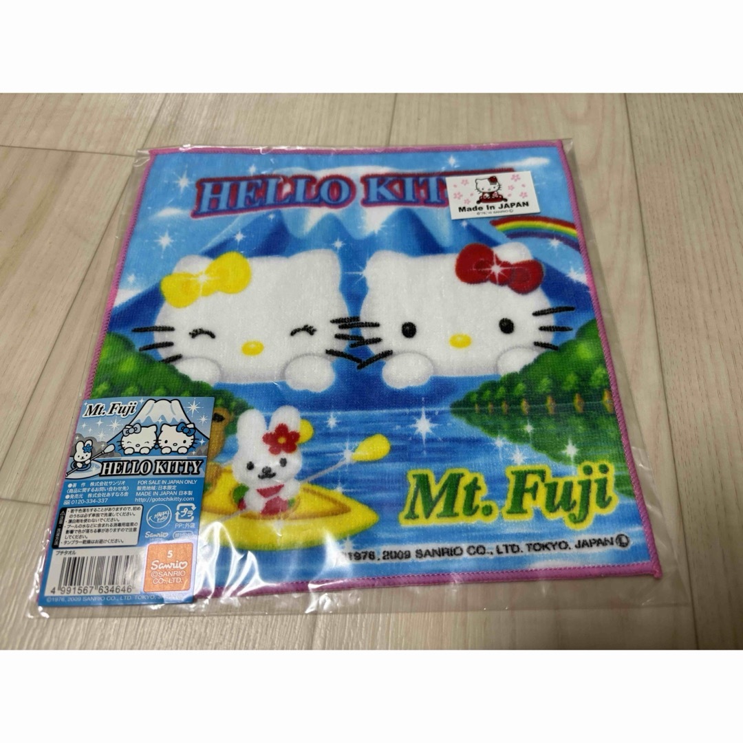 ハローキティ(ハローキティ)のハローキティ　タオルハンカチ3枚セット エンタメ/ホビーのおもちゃ/ぬいぐるみ(キャラクターグッズ)の商品写真