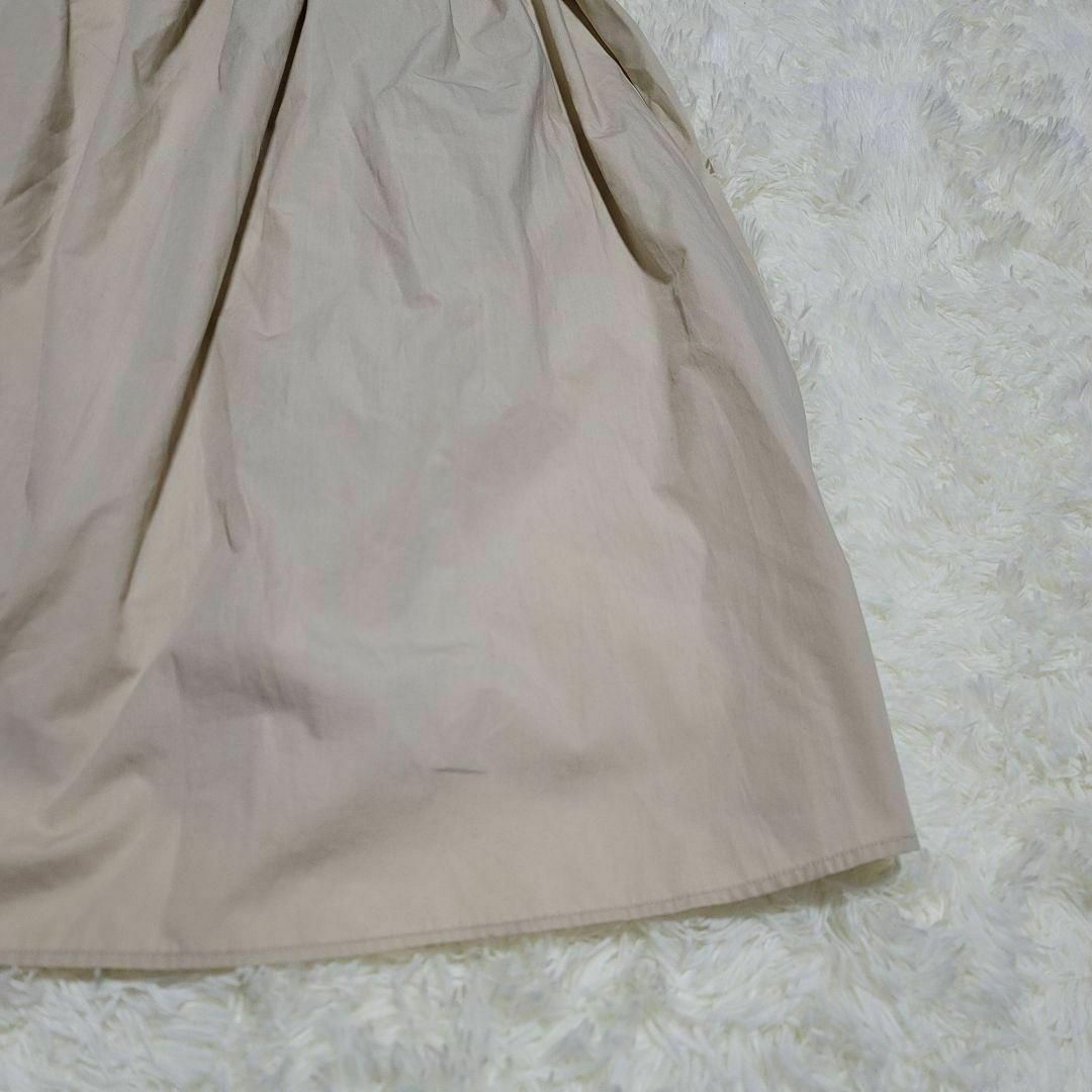 GU(ジーユー)のGU ロングフレアスカート　薄ベージュ　薄手　美品 レディースのスカート(ロングスカート)の商品写真