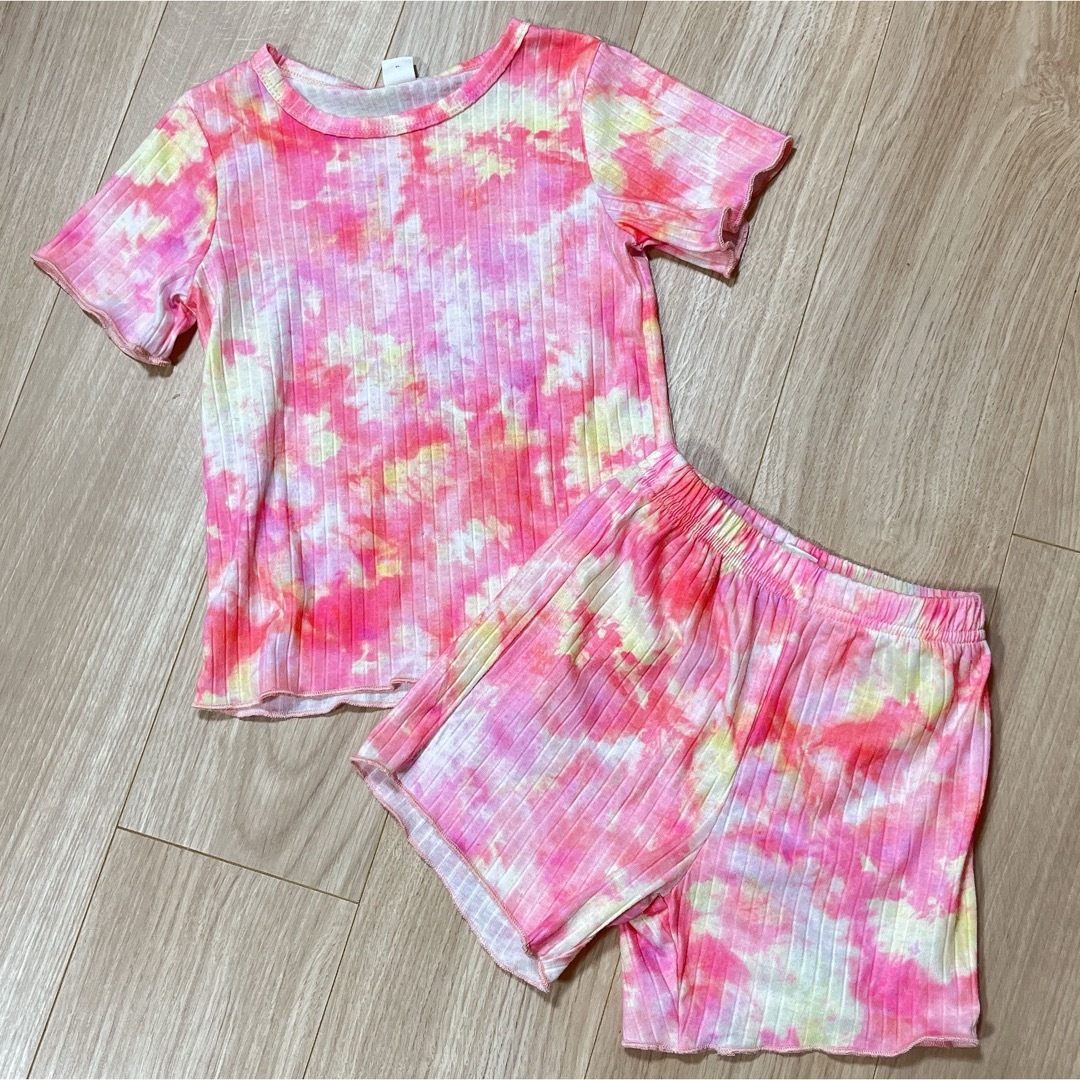 SHEIN(シーイン)のSHEIN/セットアップ キッズ/ベビー/マタニティのキッズ服女の子用(90cm~)(Tシャツ/カットソー)の商品写真