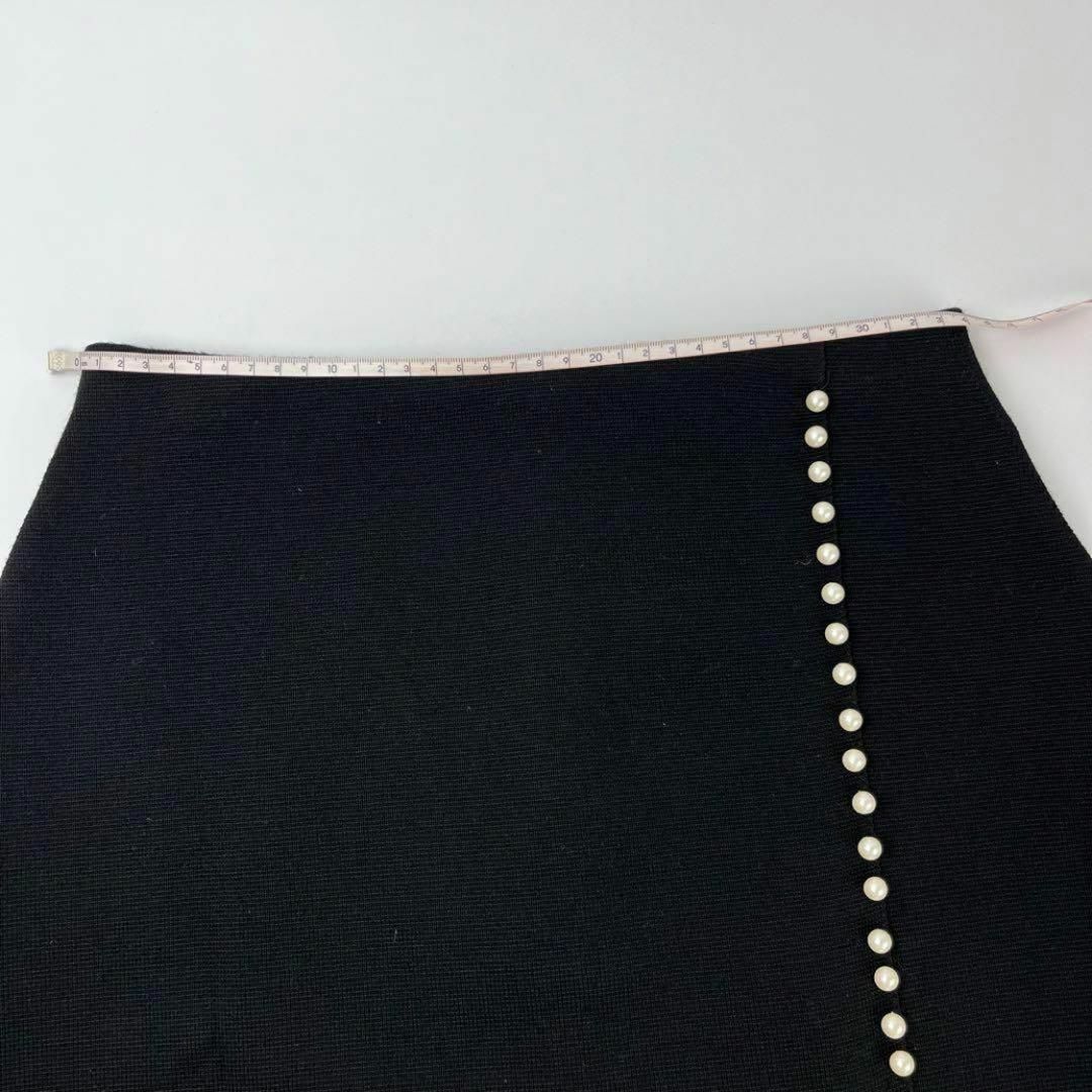 TOMORROWLAND(トゥモローランド)の美品 トゥモローランド パールボタン タイトスカートウール ブラック 黒 34 レディースのスカート(ロングスカート)の商品写真