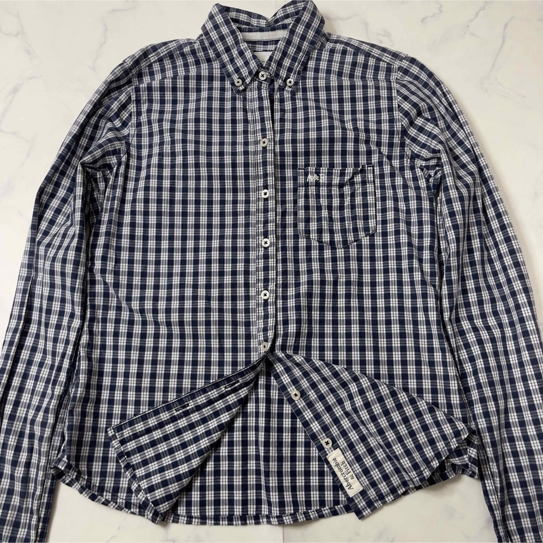 Abercrombie&Fitch(アバクロンビーアンドフィッチ)のAbercrombie&Fitch アバクロ ボタンダウンシャツ 長袖シャツ レディースのトップス(シャツ/ブラウス(長袖/七分))の商品写真