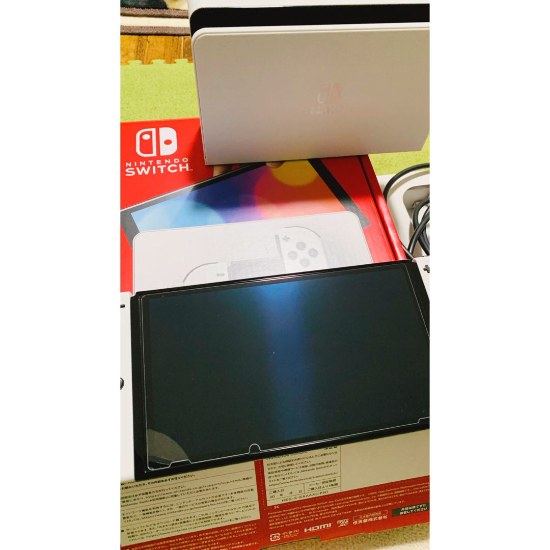 Nintendo Switch(ニンテンドースイッチ)のNintendo Switch(有機ELモデル) エンタメ/ホビーのゲームソフト/ゲーム機本体(家庭用ゲーム機本体)の商品写真