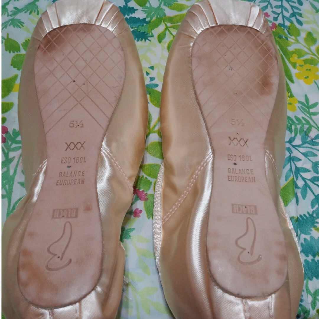 トゥシューズ　BLOCH BALANCE EUROPEAN 25.5cmXXX レディースの靴/シューズ(バレエシューズ)の商品写真