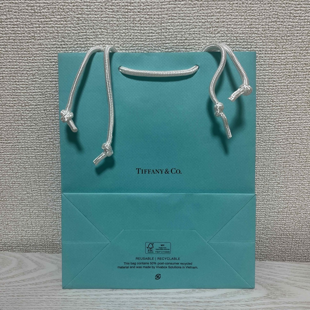 Tiffany & Co.(ティファニー)のティファニー 紙袋 ショッパー レディースのバッグ(ショップ袋)の商品写真