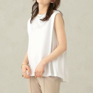 フェルゥ(Feroux)の【未使用・タグ付き】Feroux☆フェルゥ タックディティールノースリ Tシャツ(Tシャツ/カットソー(半袖/袖なし))