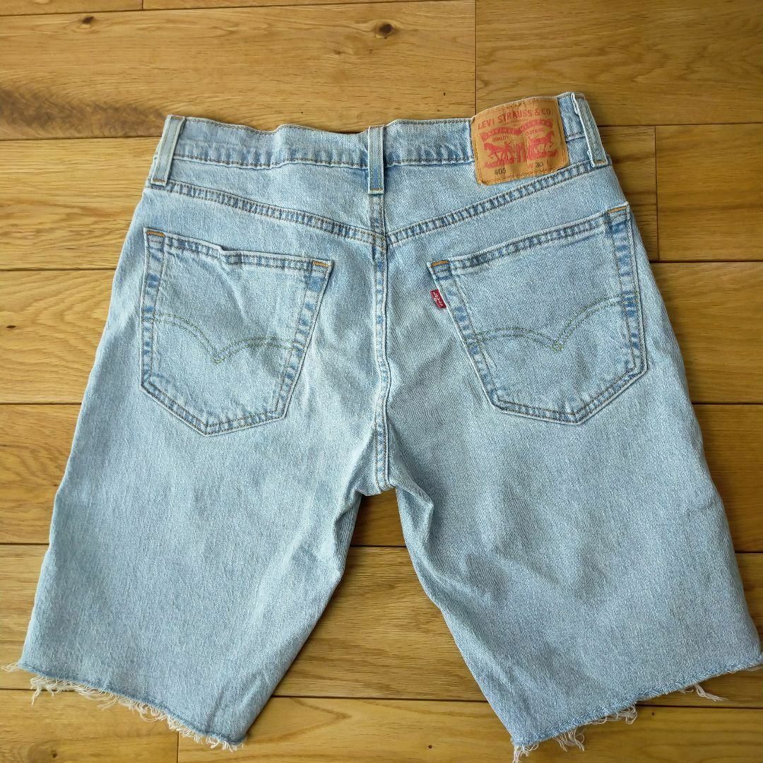 Levi's(リーバイス)のLevi's　リーバイス　デニム　ハーフパンツ　W30　405　切りっぱなし メンズのパンツ(ショートパンツ)の商品写真