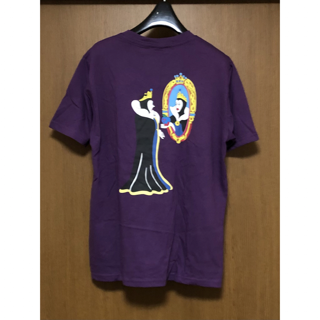 GU(ジーユー)の新品　GU ディズニー　ヴィランズ　Tシャツ　パープル　M メンズのトップス(Tシャツ/カットソー(半袖/袖なし))の商品写真