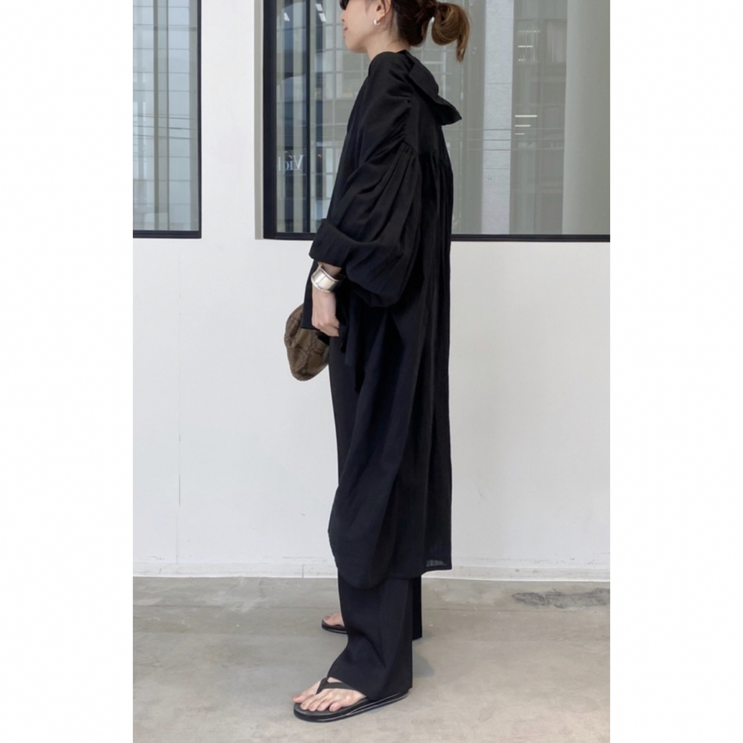 L'Appartement DEUXIEME CLASSE(アパルトモンドゥーズィエムクラス)のL'Appartement AISH over size shirt レディースのトップス(シャツ/ブラウス(長袖/七分))の商品写真