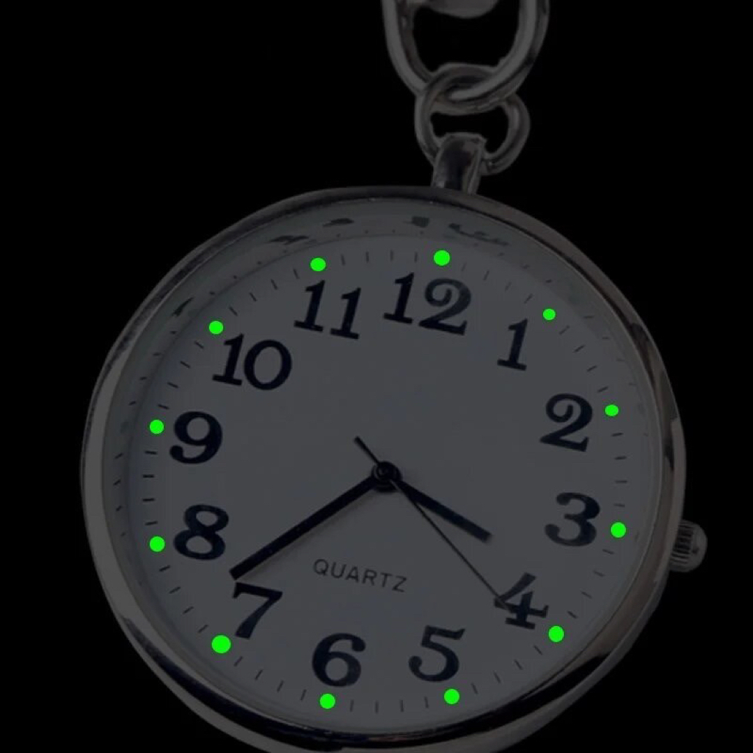 ナースウォッチ 懐中時計ソーラーブラックシルバー文字盤カラビナ 蓄光  メンズの時計(腕時計(アナログ))の商品写真
