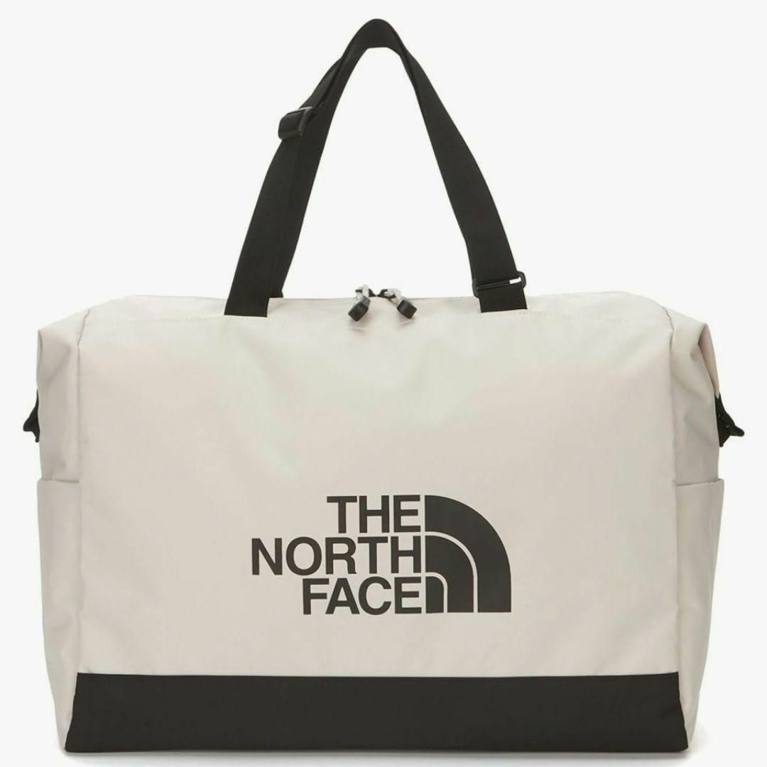 韓国限定品　THE NORTH FACE ライトダッフルバック ベージュ レディースのバッグ(ボストンバッグ)の商品写真