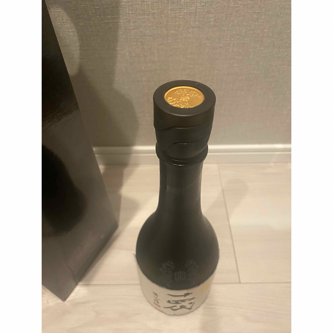 十四代　秘酒 720 ml 食品/飲料/酒の酒(日本酒)の商品写真