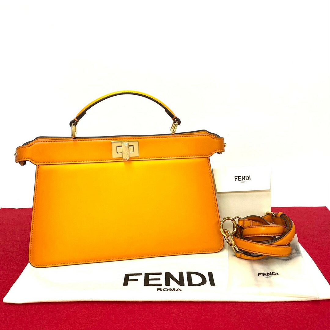 FENDI(フェンディ)の未使用 保管品 極 美品 FENDI フェンディ ピーカブー アイシーユー レザー 2way ハンドバッグ ショルダーバッグ オレンジ 771-6 レディースのバッグ(ハンドバッグ)の商品写真