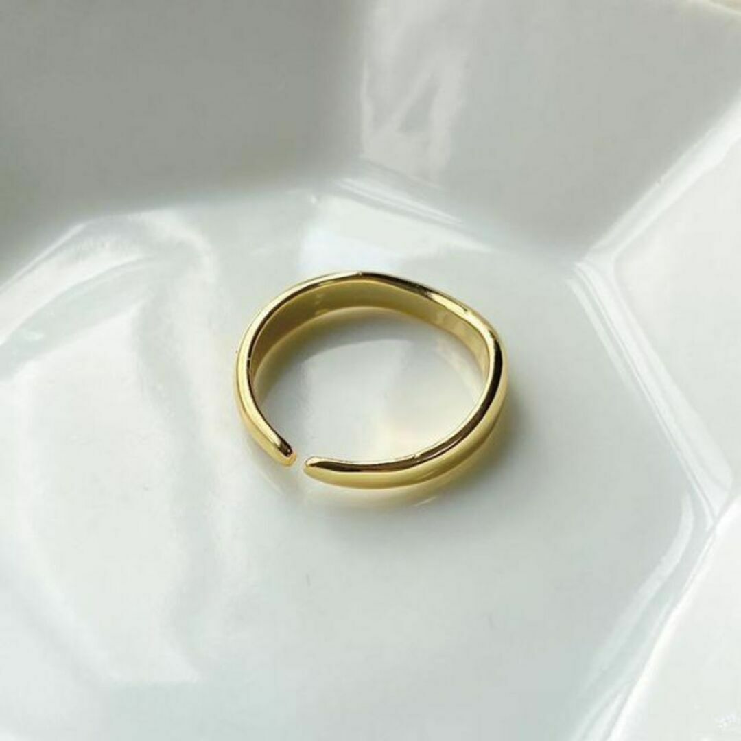 ゴールド simple open ring レディースのアクセサリー(リング(指輪))の商品写真