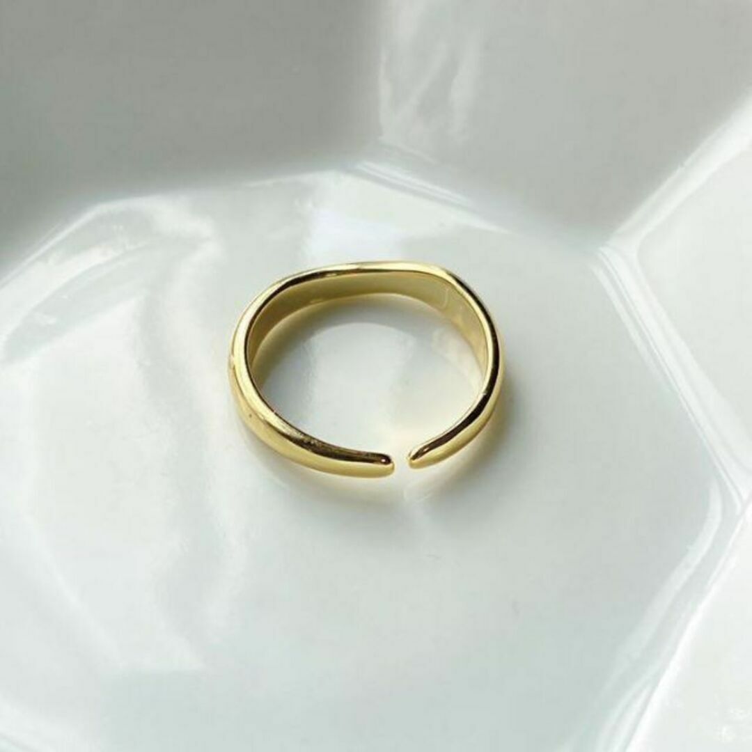 ゴールド simple open ring レディースのアクセサリー(リング(指輪))の商品写真