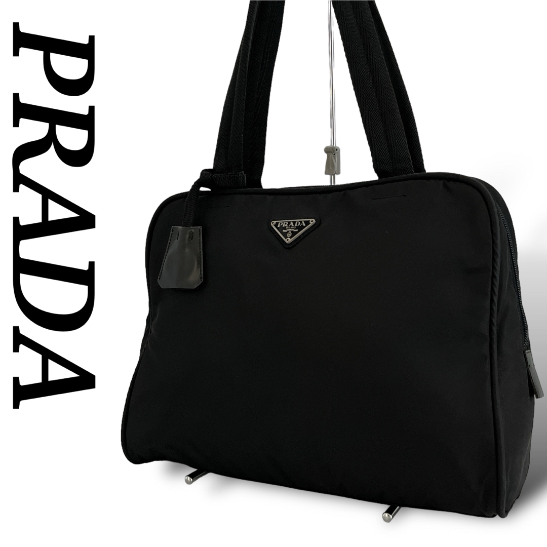 PRADA(プラダ)のプラダ　トートバッグ　三角ロゴ　肩掛け可　 A4可　南京錠　ブラック　ナイロン レディースのバッグ(トートバッグ)の商品写真