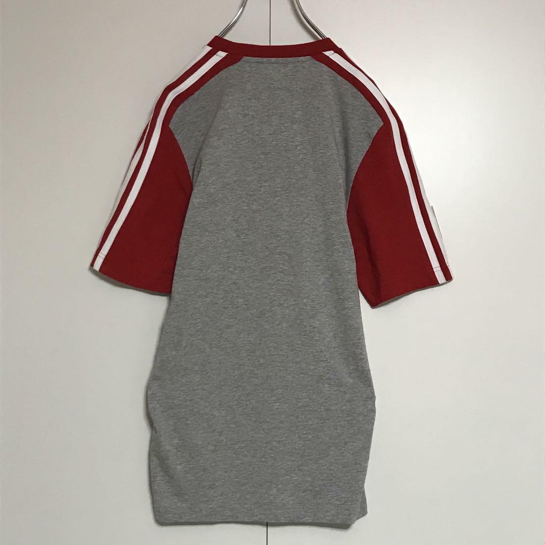 adidas(アディダス)の【美品】アディダス　ビッグロゴ入りTシャツ 美品　マルチカラー　F977 メンズのトップス(Tシャツ/カットソー(半袖/袖なし))の商品写真