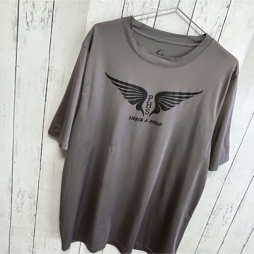 USA古着　Tシャツ　GTM　XL　ポリエステル　グレー　プリント　ロゴ　ウェア メンズのトップス(Tシャツ/カットソー(半袖/袖なし))の商品写真
