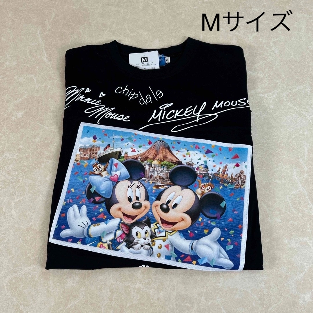 Disney(ディズニー)のディズニー　サイン　Tシャツ　ブラック　Mサイズ　半袖　ミッキー エンタメ/ホビーのおもちゃ/ぬいぐるみ(キャラクターグッズ)の商品写真