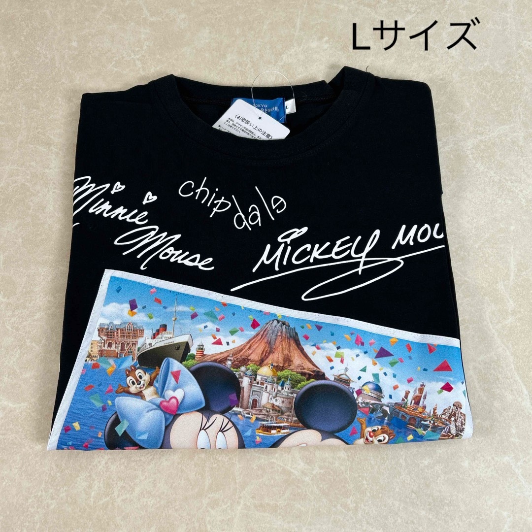 Disney(ディズニー)のディズニー　サイン　Tシャツ　ブラック　Lサイズ　半袖　ミッキー エンタメ/ホビーのおもちゃ/ぬいぐるみ(キャラクターグッズ)の商品写真